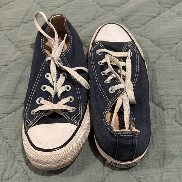 Converse Low Top - Navy - Picture 2 of 3